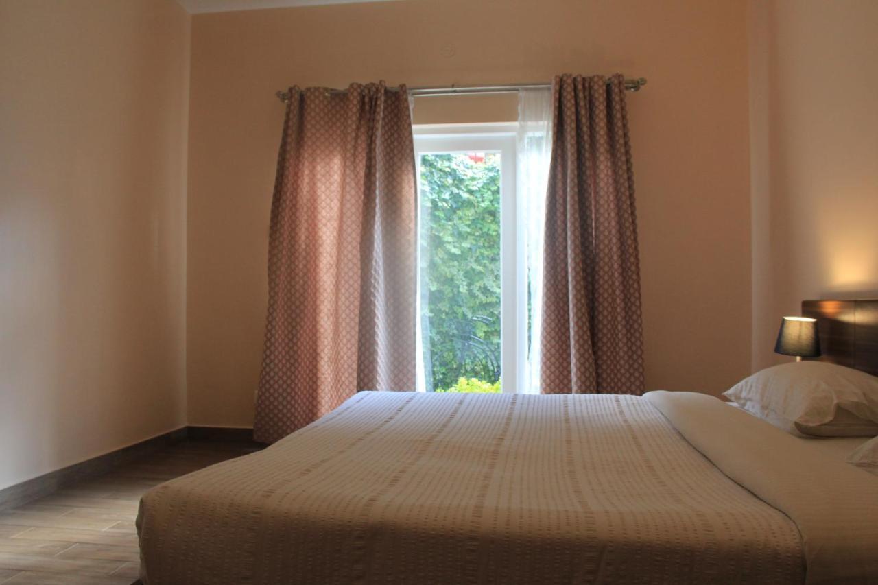 Two Seas Residence Ooty Buitenkant foto